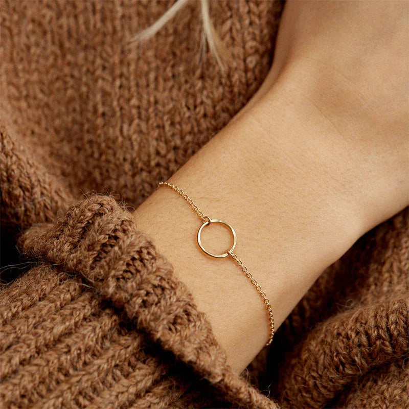 Gold-Plated Circle Link Bracelet for Women