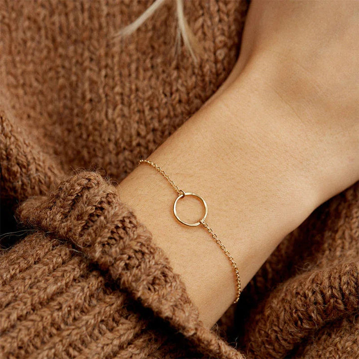 Gold-Plated Circle Link Bracelet for Women