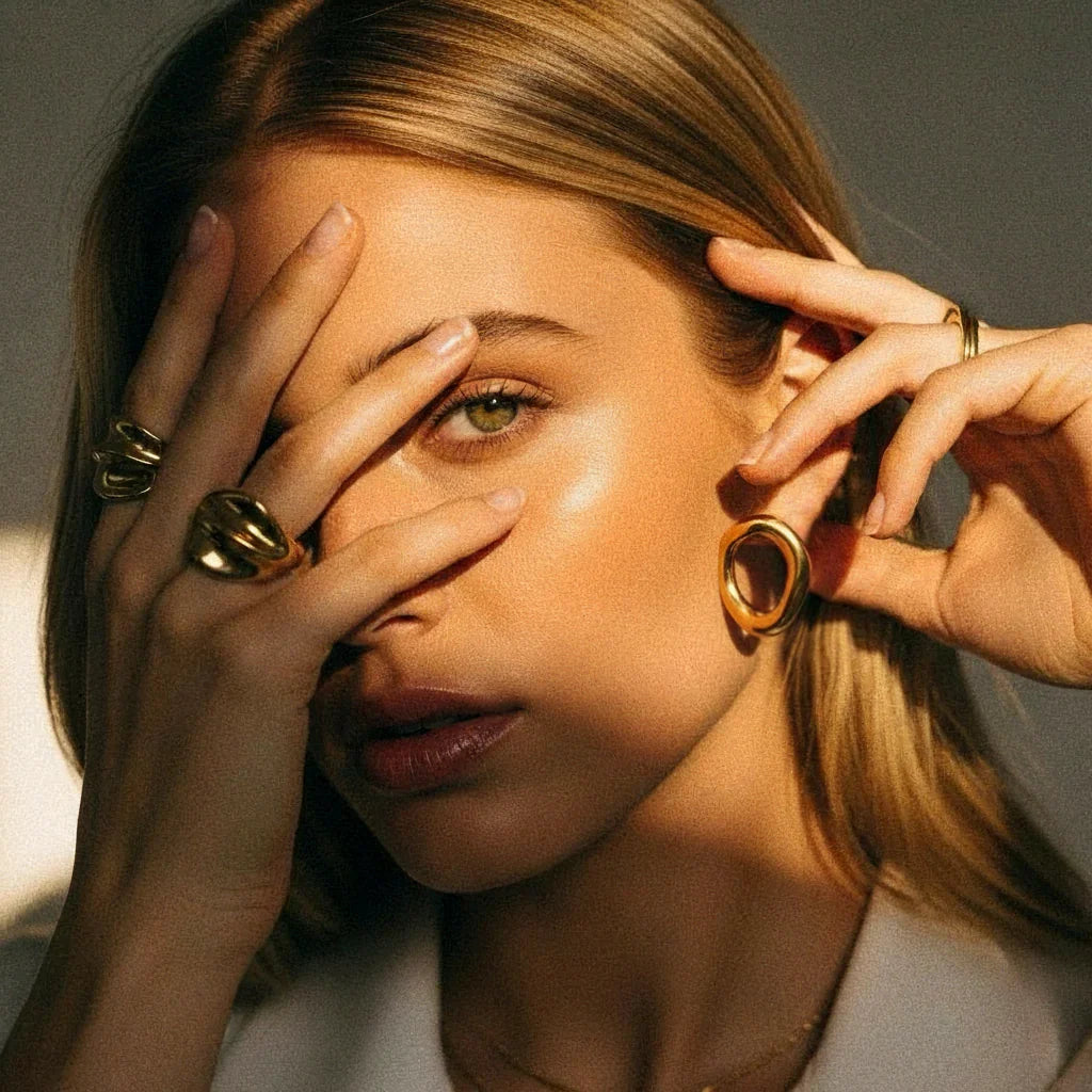 Gold-Plated Raquel Open Oval Earrings