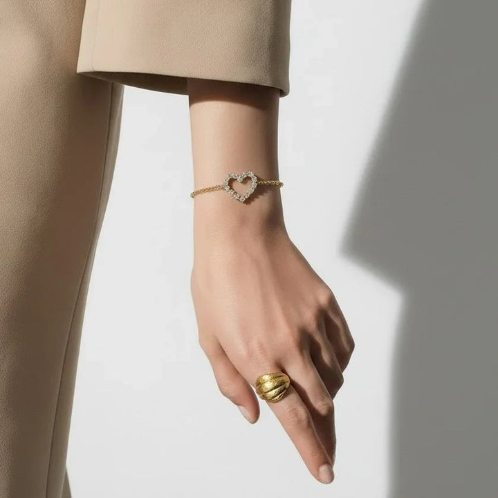 Gold-Plated Cubic Zirconia Heart Bracelet for Women