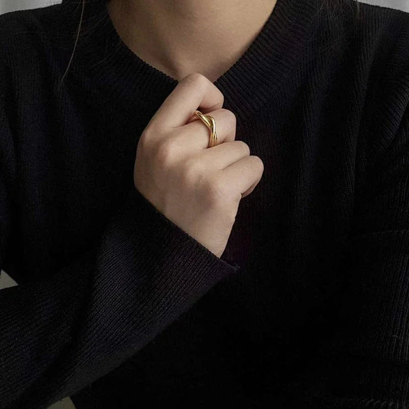 Gold-Plated Twisted Band Ring for Women