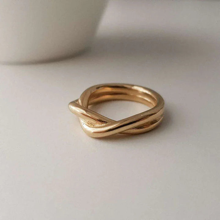 Gold-Plated Twisted Band Ring for Women
