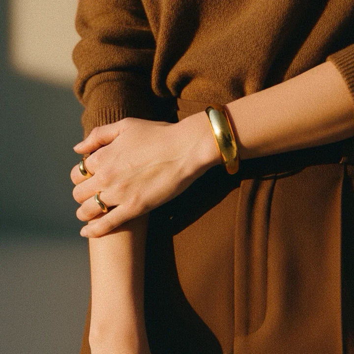Gold-Plated Lunaria Wave Ring for Women