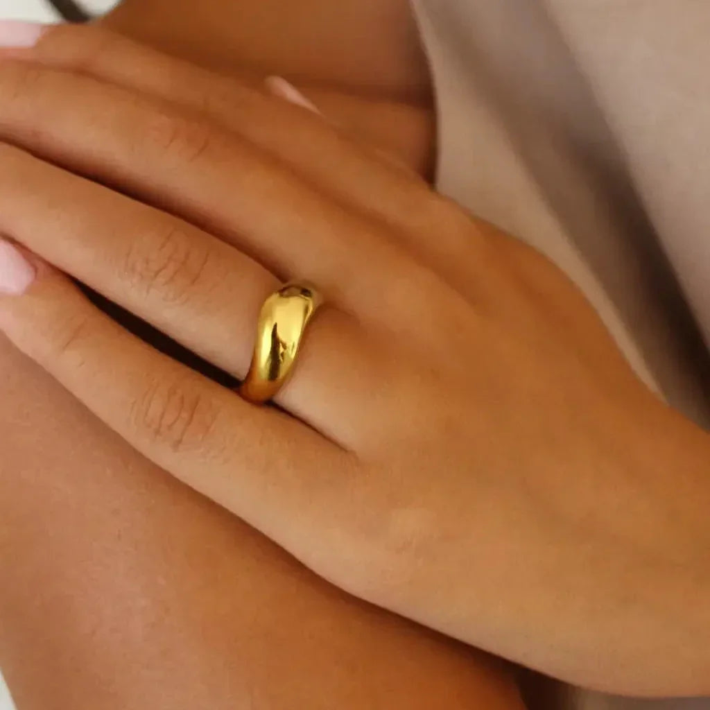 Gold-Plated Formless Ring with Curved Band