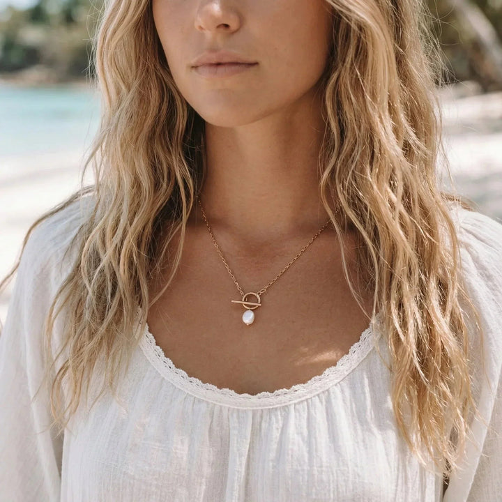Gold-Plated Faux Pearl Pendant Necklace Women