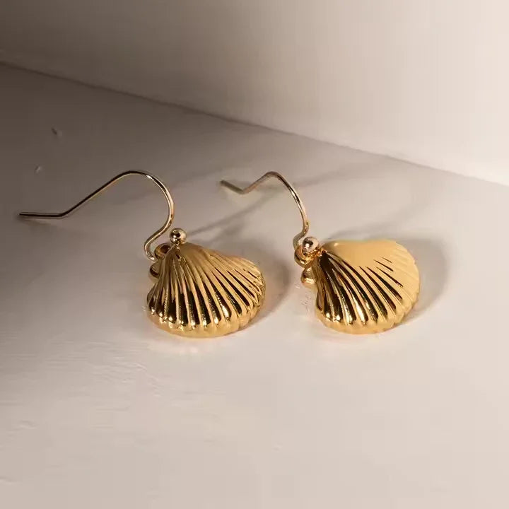 Gold-Plated Breeze Seashell Earrings
