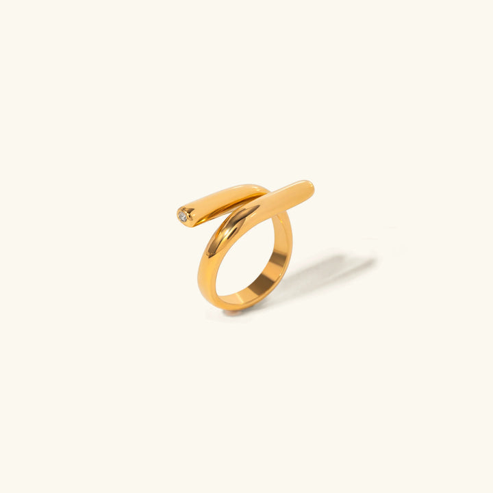 Gold-Plated Ring with Diamond Simulants for Everyday Elegance