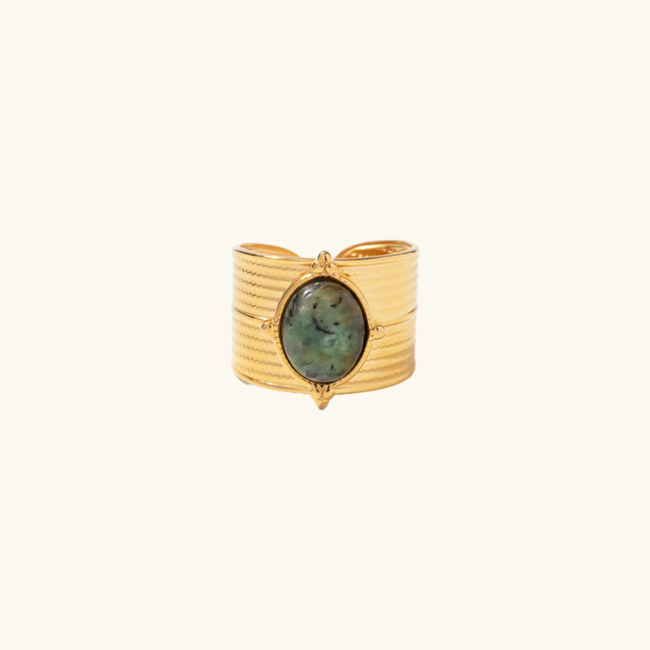 Gold-Plated Ring with Freshwater Pearl with timeless elegant look