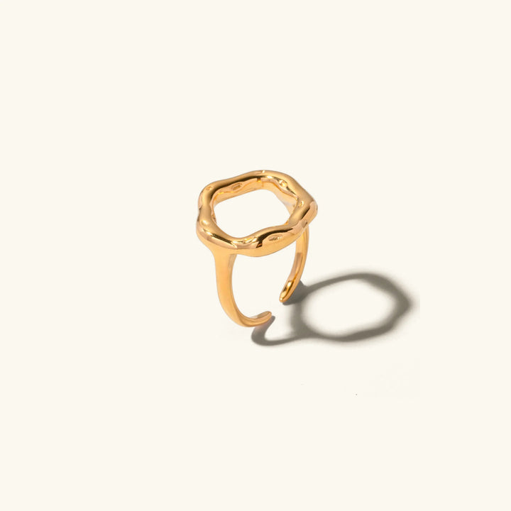 Gold-Plated Hammered Ring – Bold, Adjustable, Hypoallergenic Design