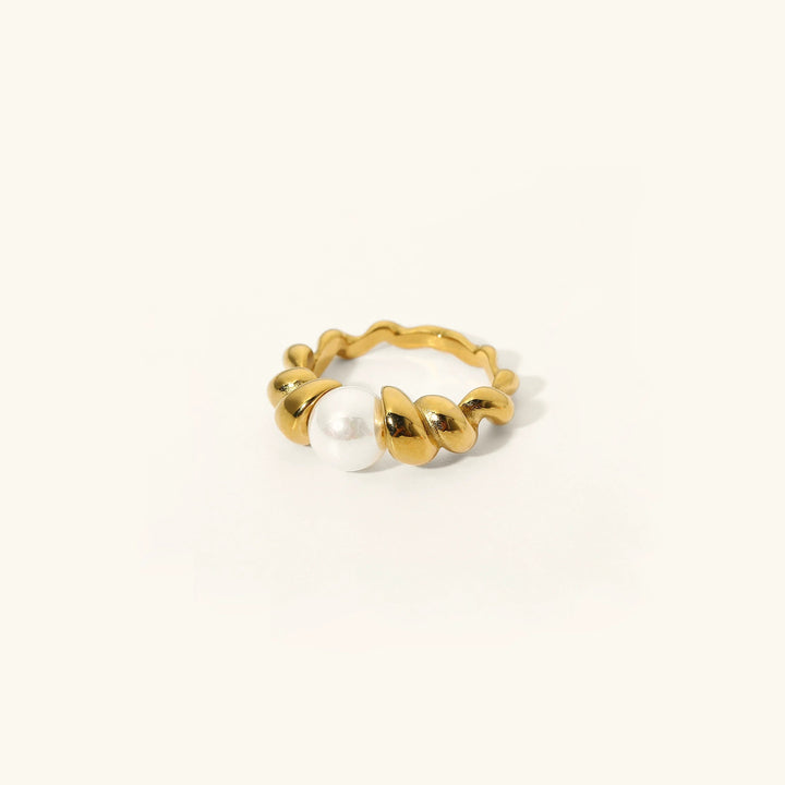Gold-Plated Ring with Freshwater Pearl Detail