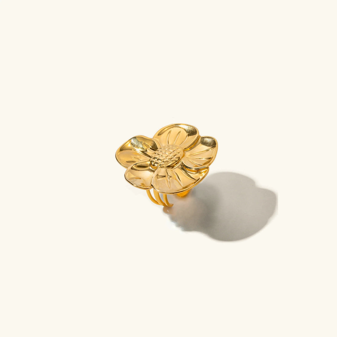 Gold-Plated Saisore Flower Ring