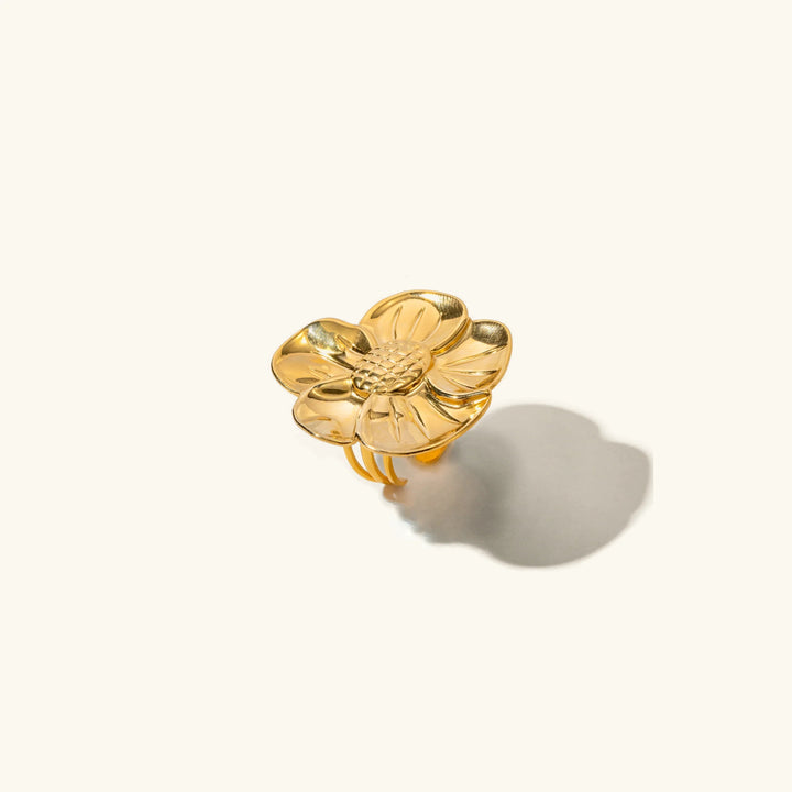 Gold-Plated Saisore Flower Ring