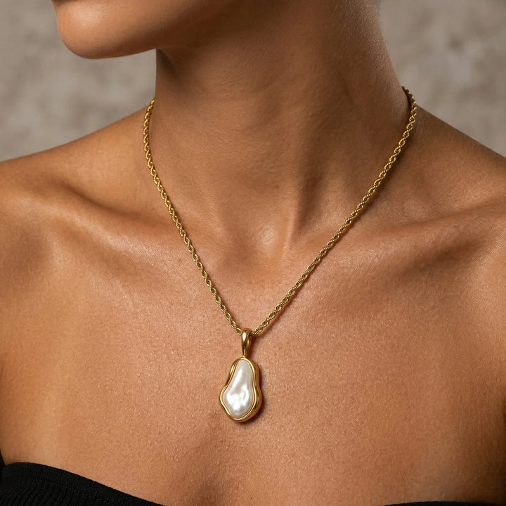 Gold-Plated Faux Pearl Pendant Necklace for Women