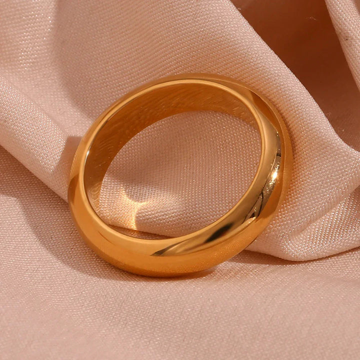 Gold-Plated Minimalist Ring For Women