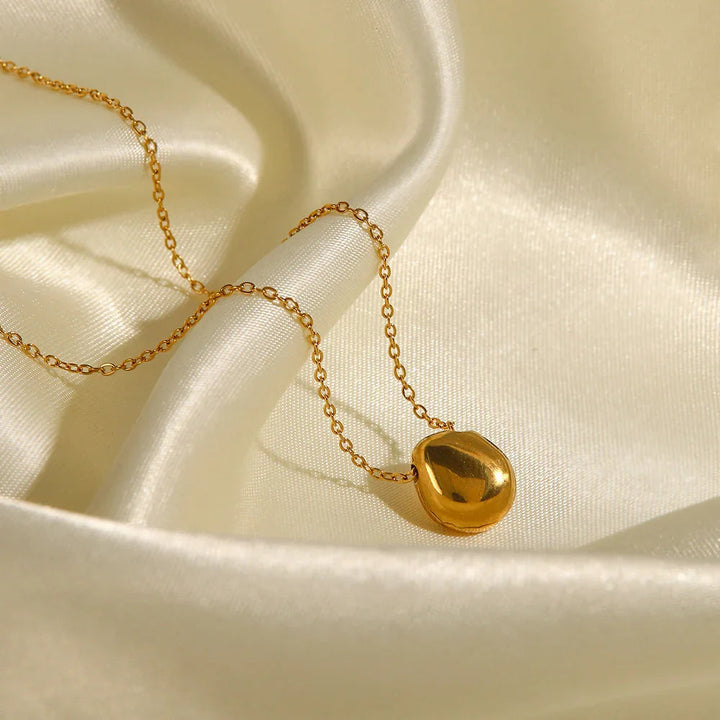 Gold-Plated Necklace with Freshwater Pearl Pendant