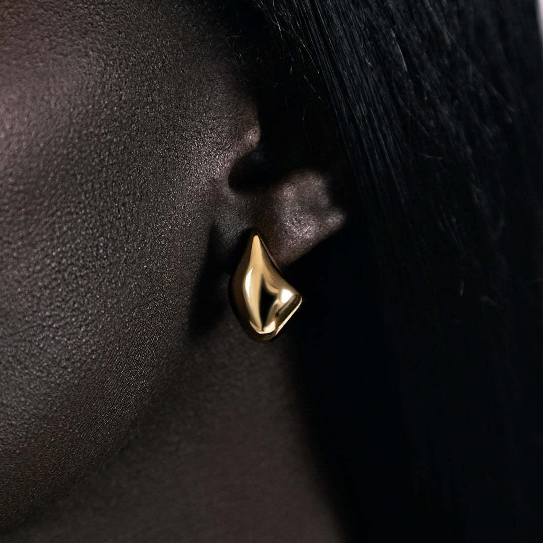 Gold-Plated Minimalist Bean-Shaped Drop Earrings
