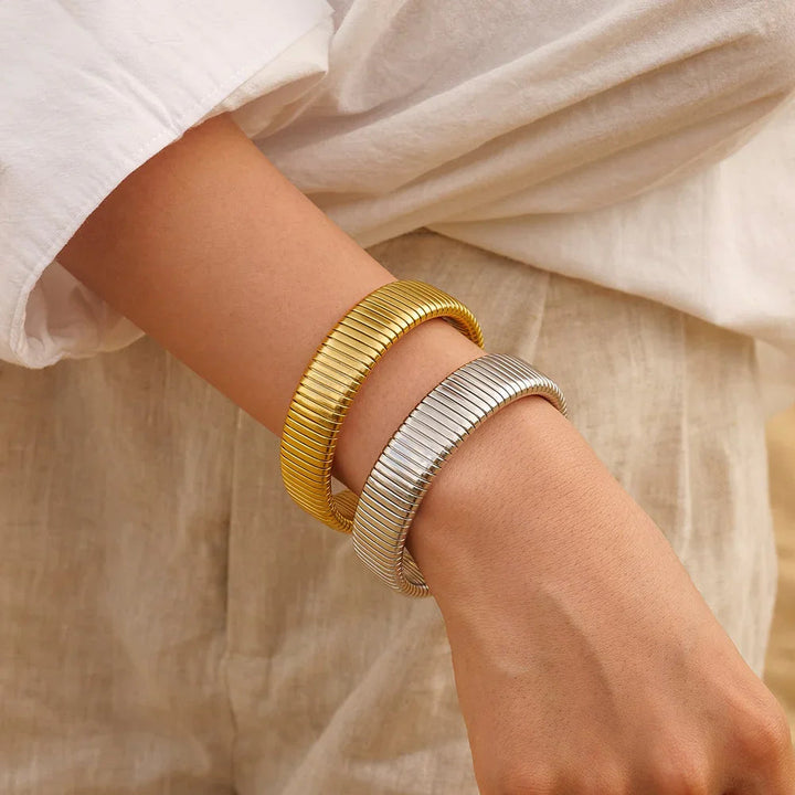 Gold-Plated Vertical Line Cuff Bracelet with Modern Design
