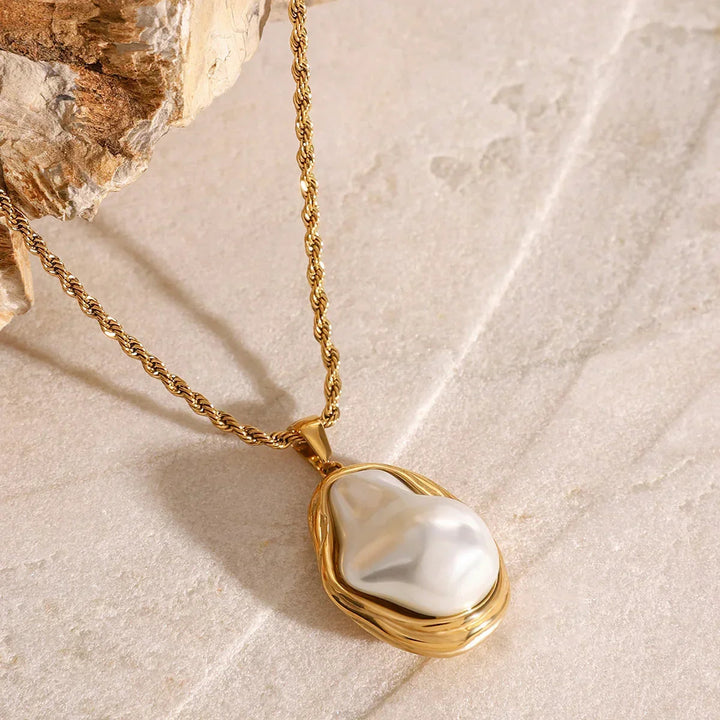 Gold-Plated Faux Pearl Pendant Necklace for Women