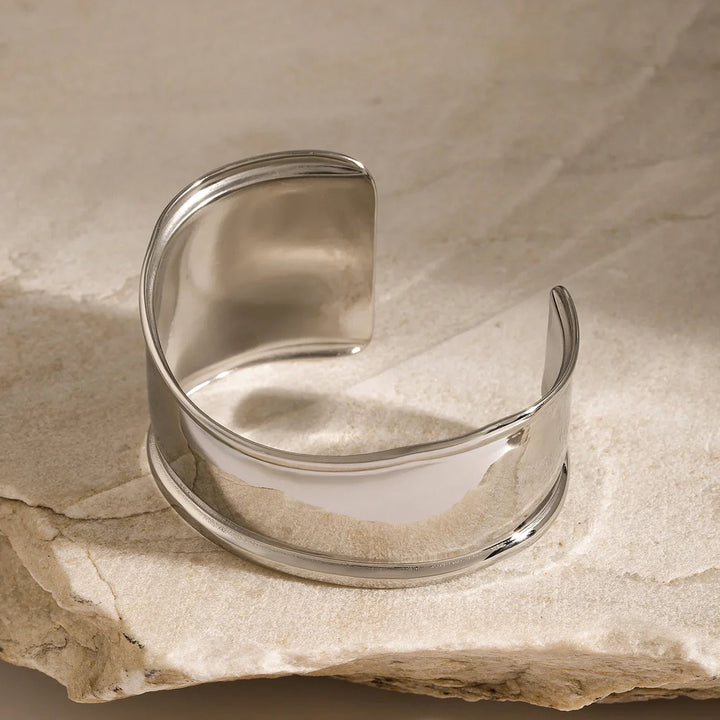 Gold-Plated Intertwined Bangle