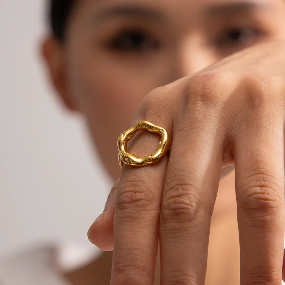 Gold-Plated Hammered Ring – Bold, Adjustable, Hypoallergenic Design