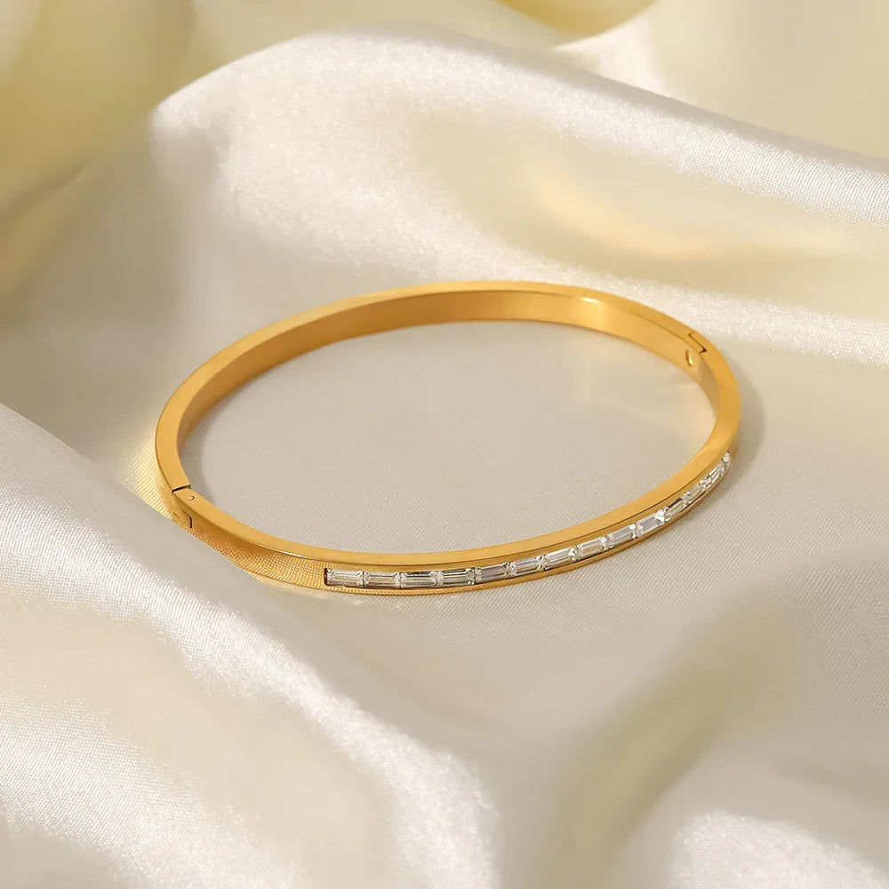 Gold-Plated Bangle with AAAAA Diamond Simulants