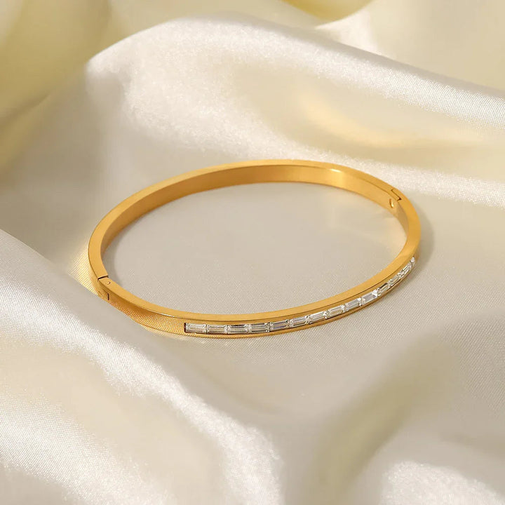 Gold-Plated Bangle with AAAAA Diamond Simulants