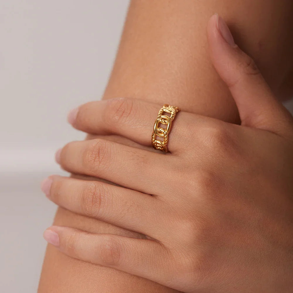 Gold-Plated Ring with Open-Ended Chain-Link Design