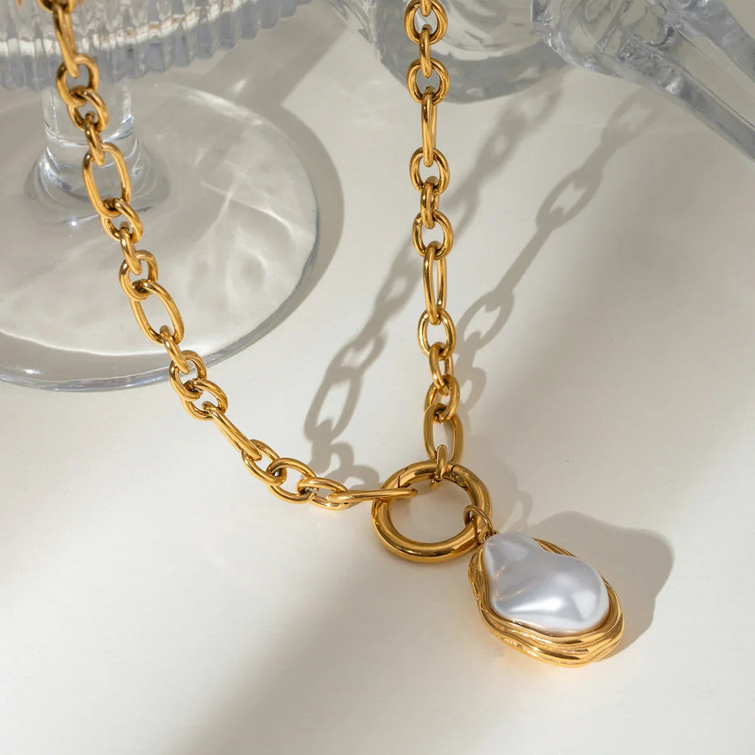 Gold-Plated Faux Pearl Pendant Necklace for Women