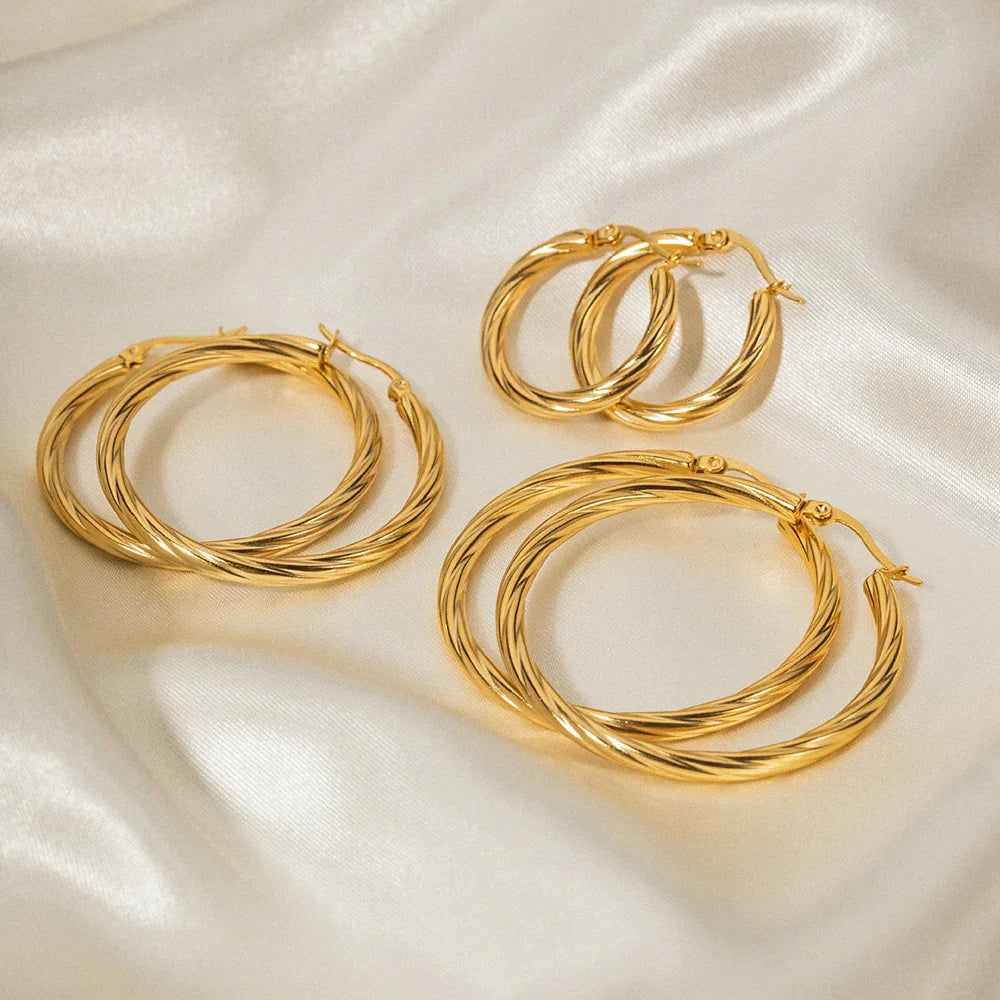 Gold-Plated Hoop Earrings Elevate Your Look with The Elegant
