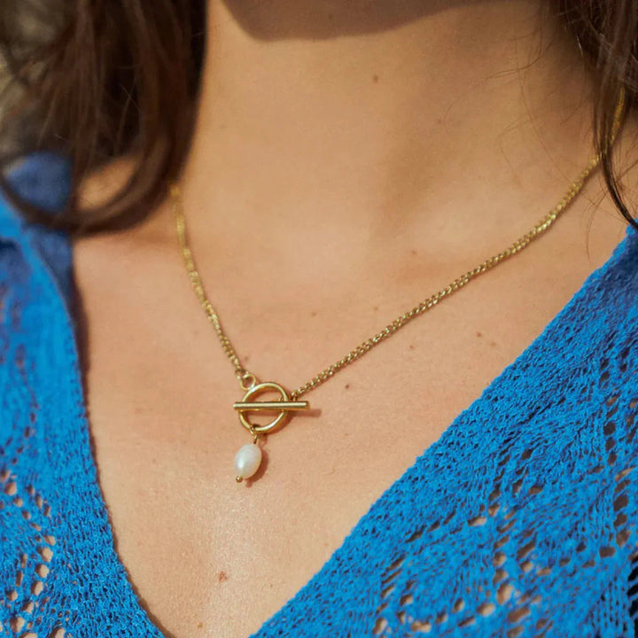 Gold-Plated Faux Pearl Pendant Necklace for Women