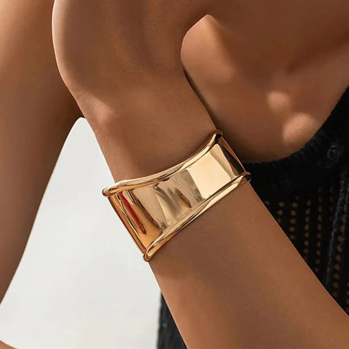 Gold-Plated Intertwined Bangle