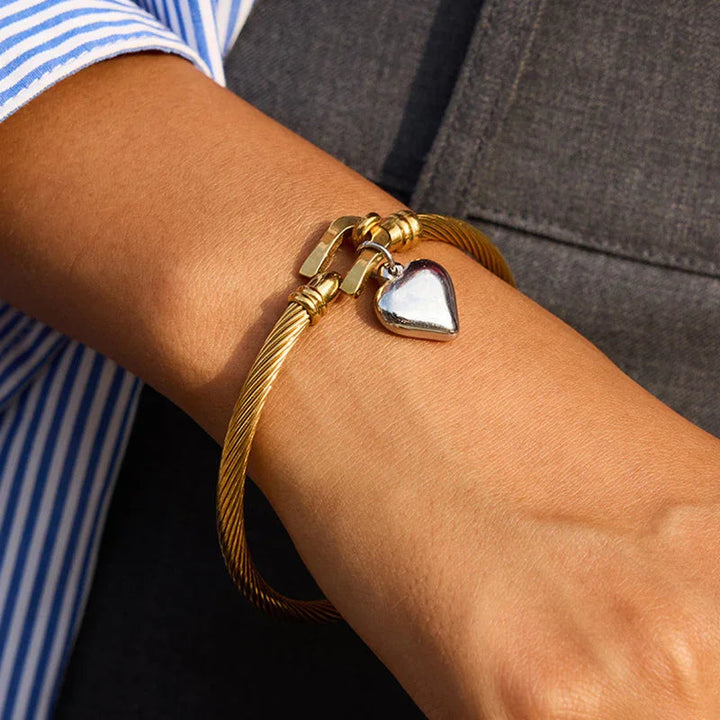 Twisted Gold Plated Chain Bracelet with Heart Charm