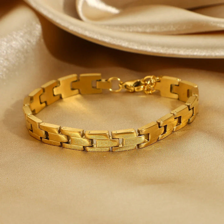 Gold-Plated Chunky Link Bracelet for Women