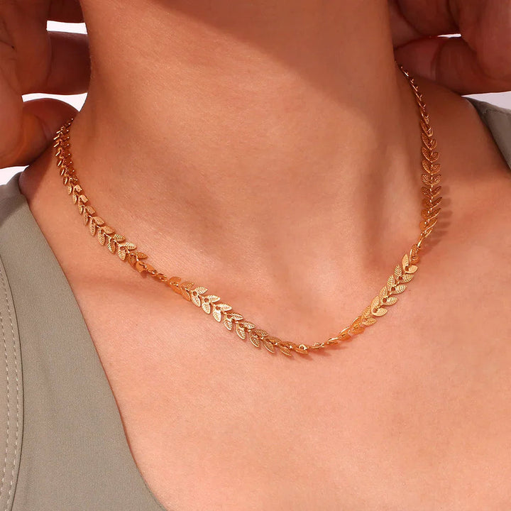 Gold-Plated Laurel Chain Necklace for Women
