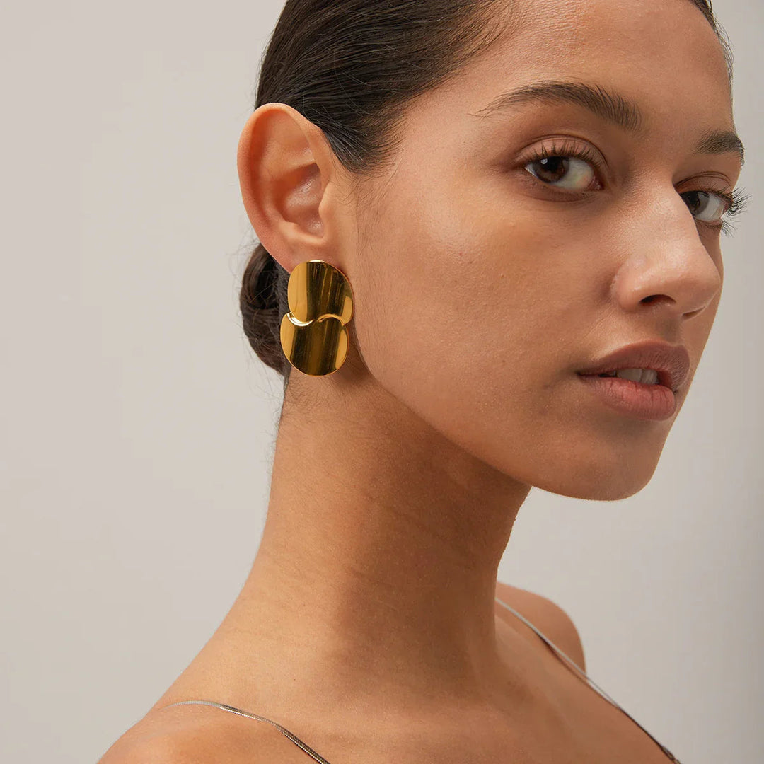Gold-Plated Intertwined Disc Earrings Combine Sleek Design