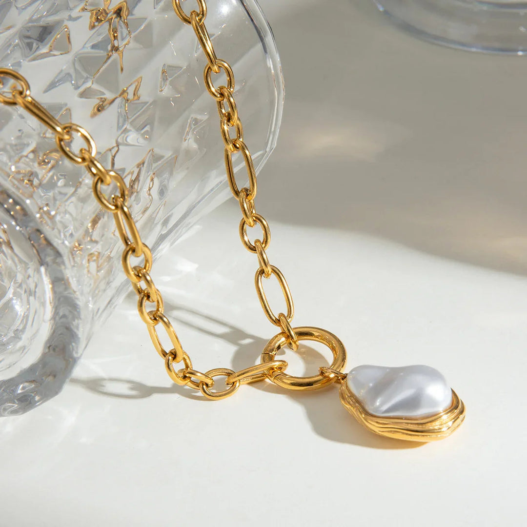 Gold-Plated Faux Pearl Pendant Necklace for Women