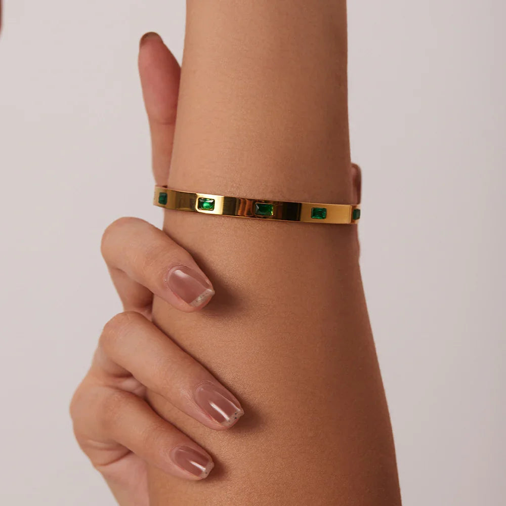 Gold-Plated Bangle with AAAAA Diamond Bracelete