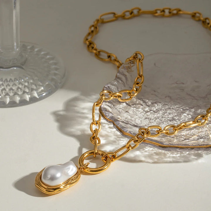 Gold-Plated Faux Pearl Pendant Necklace for Women