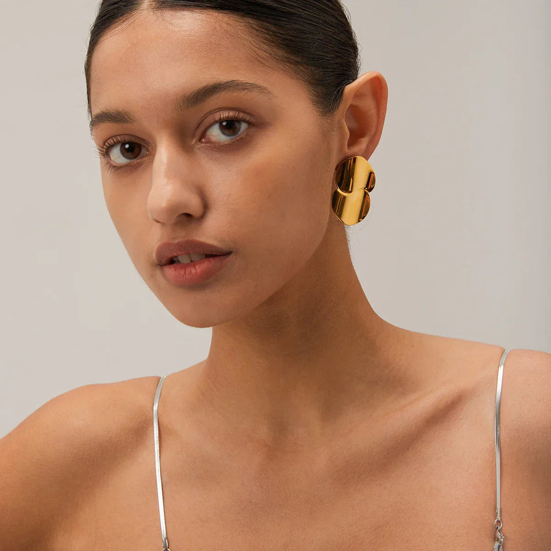 Gold-Plated Intertwined Disc Earrings Combine Sleek Design