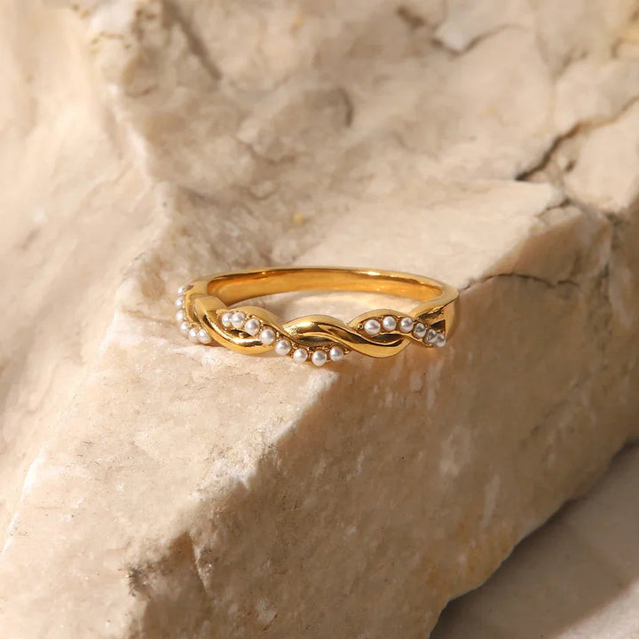 Gold-Plated Twisted Band Ring with Faux Pearls