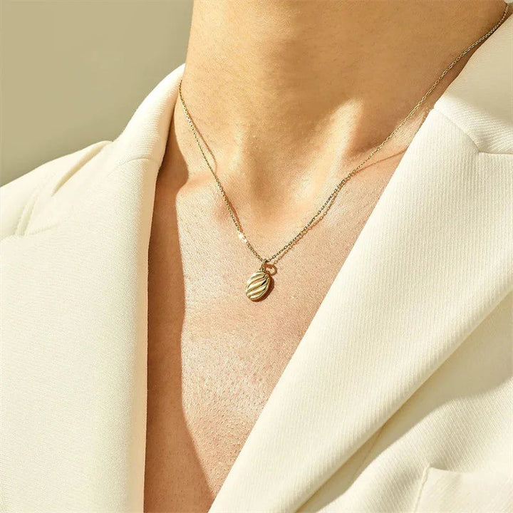Gold-Plated Ridged Pendant Necklace for Women