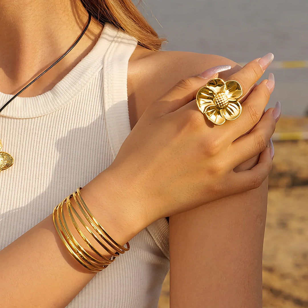 Gold-Plated Saisore Flower Ring