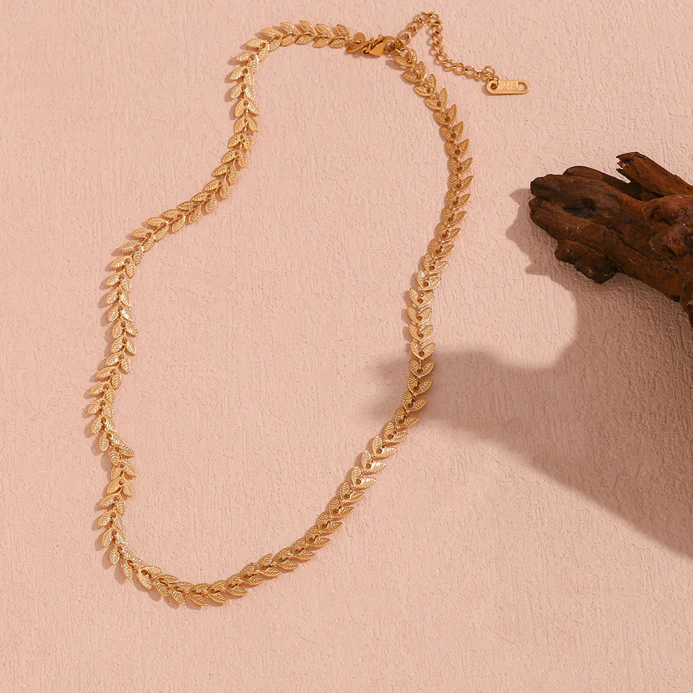 Gold-Plated Laurel Chain Necklace for Women