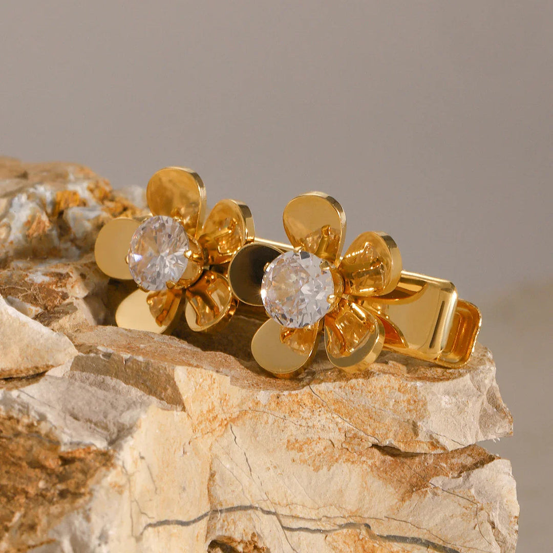 Gold-Plated Diamond Simulant Petal Hair Clip