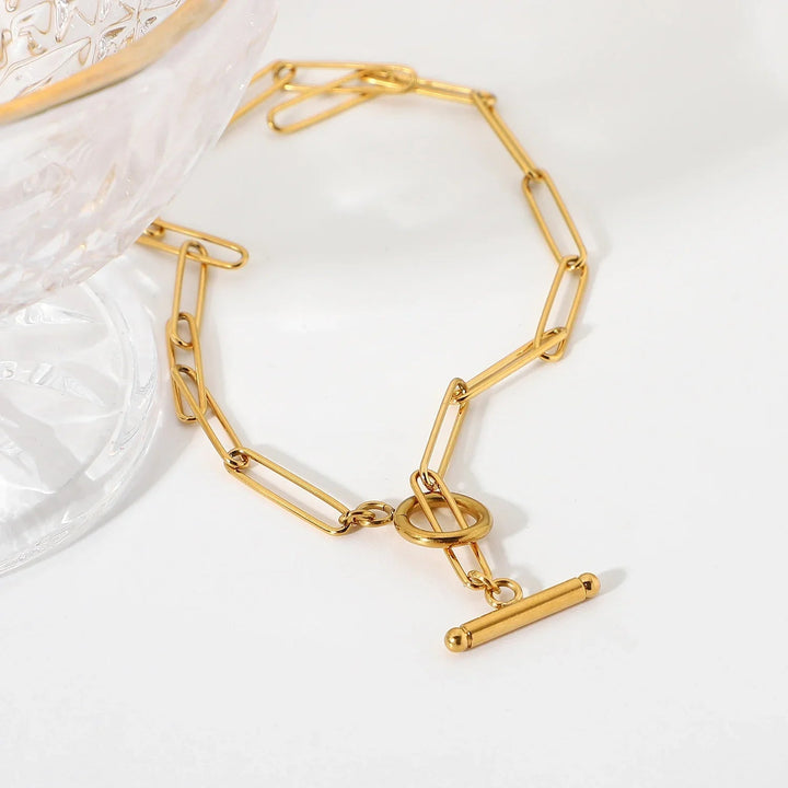 Gold-Plated Paper-Clip Chain Necklace with Interlocking Bar and Circle Design