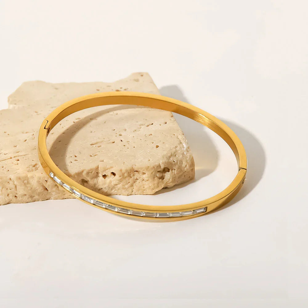Gold-Plated Bangle with AAAAA Diamond Simulants