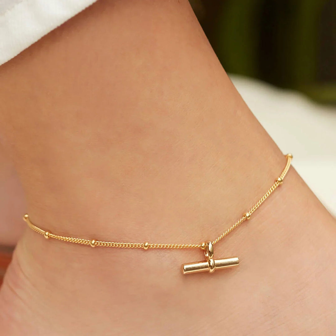 Gold-Plated Anklet with Delicate Chain Elegant and Timeless