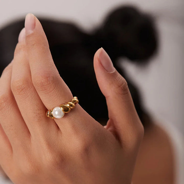 Gold-Plated Ring with Freshwater Pearl Detail