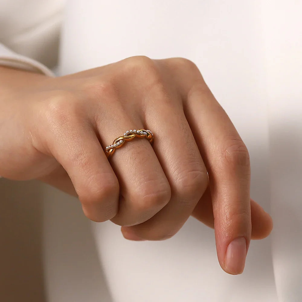 Gold-Plated Twisted Band Ring with Faux Pearls