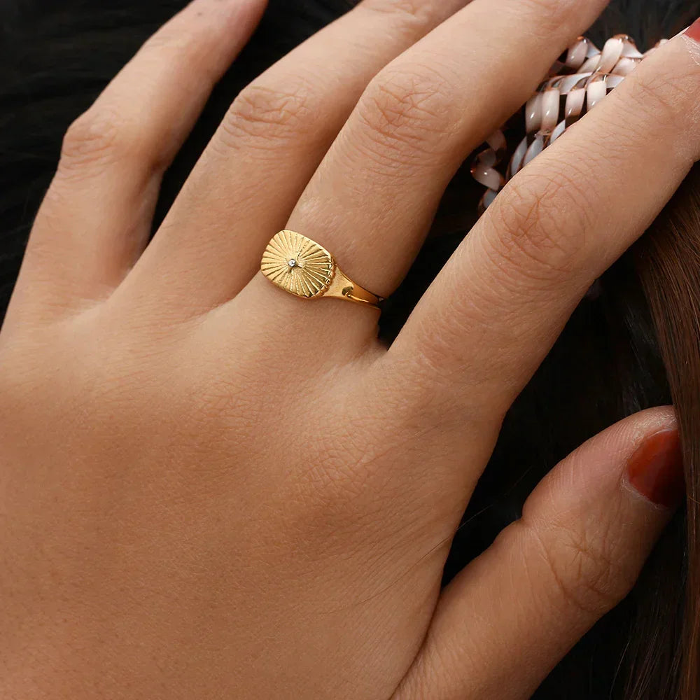 Gold-Plated Minimalist Ring For Women